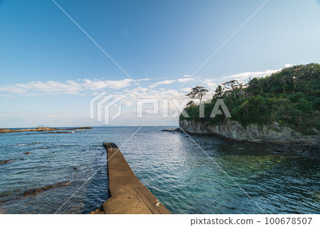 Sea of Izu Peninsula 100678507