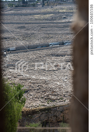 Graves in Mount of Olives Jewish Cemetery, Jerusalem Graves in Mount of Olives Jewish Cemetery, Jerusalem 100685586