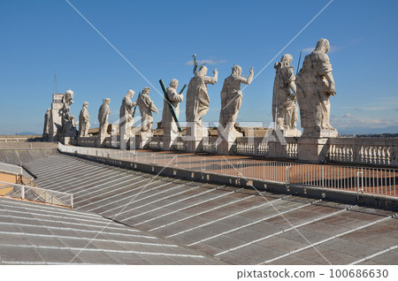 Statues of the apostles. Saint Peter's basilica, Vatican 100686630