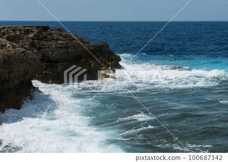 Blue hole and the collapsed Azure window. Gozo, Malta Blue hole and the collapsed Azure window. Gozo, Malta 100687342