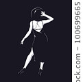 Noir style silhouette of beauty woman posing in high heels, big hat and dress. View from the back. 100699665