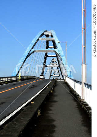 A bridge over the Watarase River connecting Ibaraki, Saitama, and Tochigi prefectures A bridge over the Watarase River connecting Ibaraki, Saitama, and Tochigi prefectures 100700469