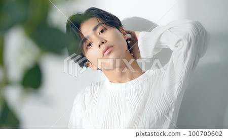 男性肖像,無性別化妝,男士化妝品,護膚品 男性肖像,無性別化妝,男士化妝品,護膚品 100700602