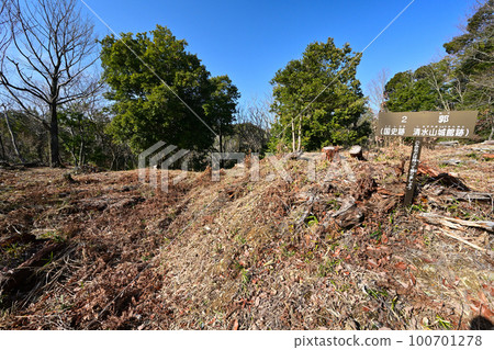 Omi: Kiyomizuyama Castle enclosure and view Omi: Kiyomizuyama Castle enclosure and view 100701278