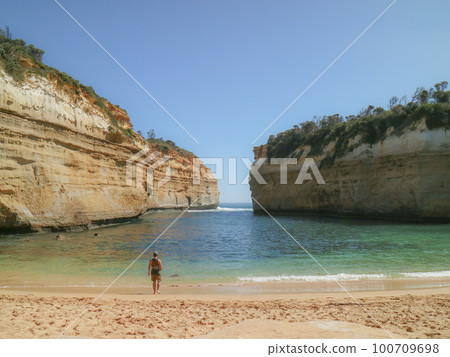 Loch Ard Gorge in Melbourne 100709698