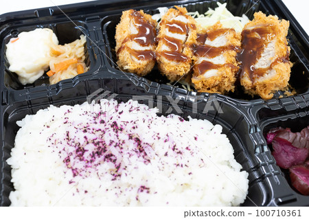 Pork cutlet bento (fillet cutlet) Pork cutlet bento (fillet cutlet) 100710361