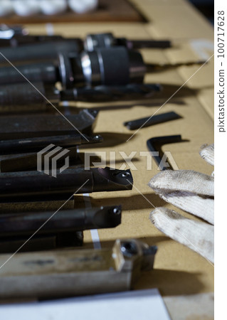Tools used in lathe processing Tools used in lathe processing 100717628