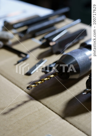 Tools used in lathe processing Tools used in lathe processing 100717629