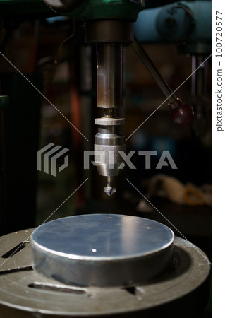 Chamfering operation with drilling machine 100720577