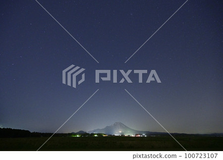 三月的大山 100723107