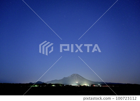 三月的大山 三月的大山 100723112