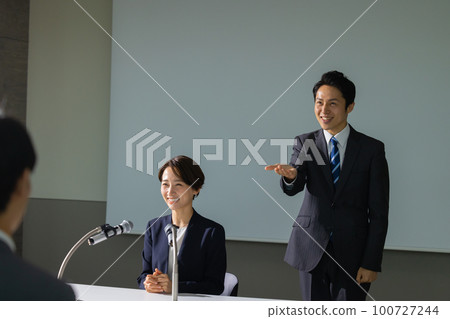 新聞發布會手語 100727244