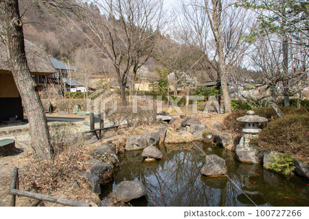 群馬縣中之條町道之站良善竹山 100727266