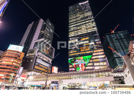 "Tokyo" Shibuya station square, scramble intersection "Tokyo" Shibuya station square, scramble intersection 100730486