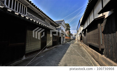 Kurashiki Bikan Historical Quarter/Back Alley Scenery (Kurashiki City, Okayama Prefecture) 100730908