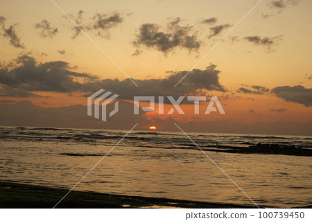Sunrise at gwangchigi beach Sunrise at gwangchigi beach 100739450