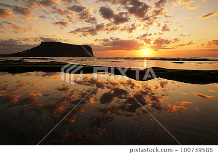 Gwangchigi beacg sunrise scenery 100739588