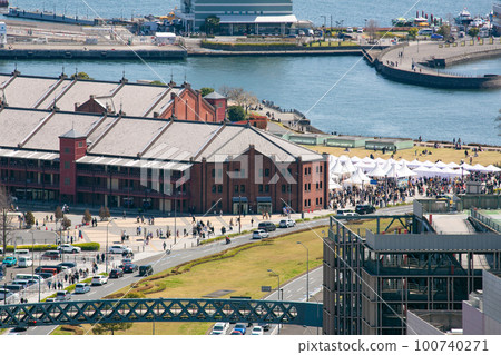 Minato Mirai in sunny spring Yokohama Bay area sightseeing 100740271