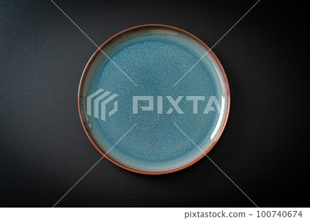 beautiful and vintage  ceramic plate 100740674