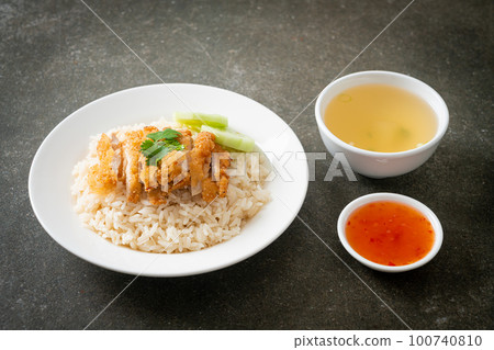 Steamed Rice with Fried Chicken or Hainanese Chicken Rice 100740810