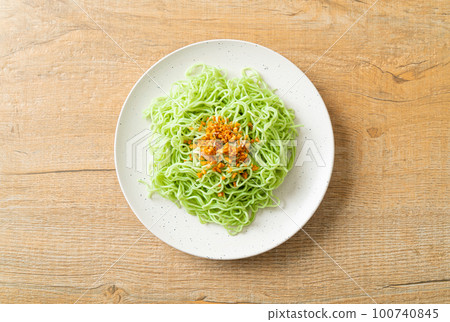 green jade noodle with garlic green jade noodle with garlic 100740845