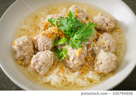 Boiled Rice with Pork Bowl Boiled Rice with Pork Bowl 100740898
