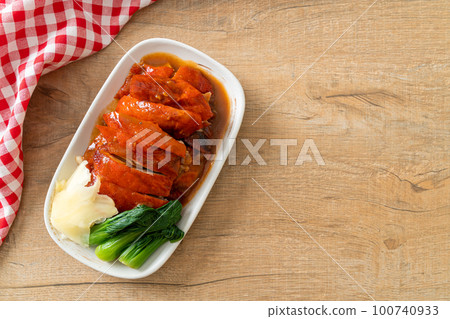 Peking duck or Roasted duck in Chinese style Peking duck or Roasted duck in Chinese style 100740933