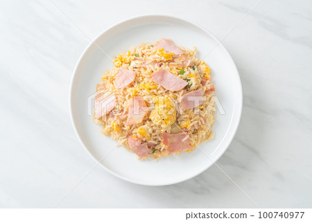 bacon ham fried rice on plate 100740977