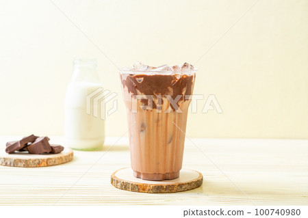 Iced chocolate milkshake drink 100740980