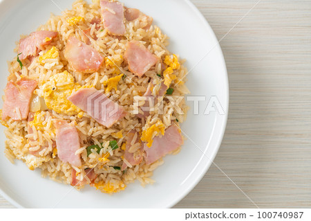 bacon ham fried rice on plate 100740987