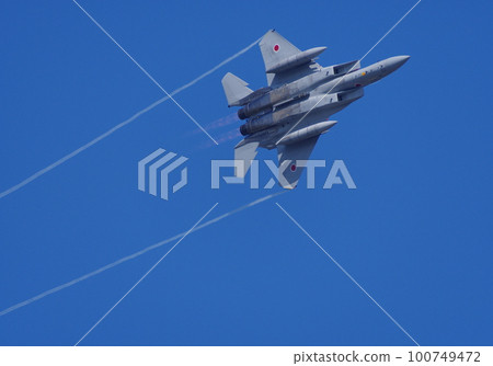 F-15 of the Air Self-Defense Force performing a maneuver flight at the air festival 100749472