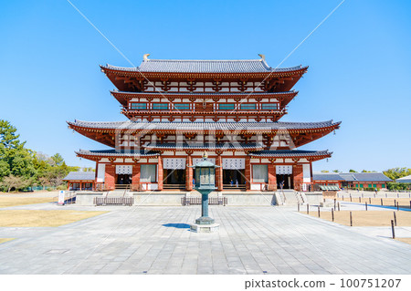 [Nara Prefecture] Yakushiji Temple in Nara City (taken on March 20, 2023) 100751207