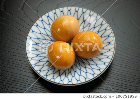 chicken kumquat, stewed dish chicken kumquat, stewed dish 100751959