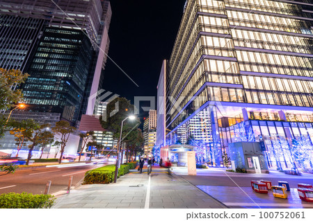 《Kanagawa Prefecture》Yokohama Minato Mirai Office Buildings All Buildings Illuminated Night View 100752061