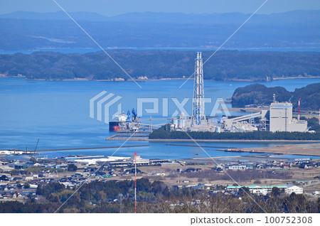 View from Nanao Castle Ruins, Ishikawa Prefecture View from Nanao Castle Ruins, Ishikawa Prefecture 100752308