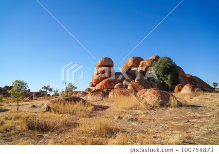 Devil's Marble rock formations Devil's Marble rock formations 100755871