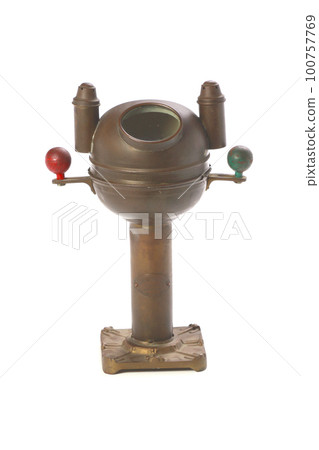 1900 年代初期的指南針 帶開爾文球的小型船用指南針 1900 年代初期的指南針 帶開爾文球的小型船用指南針 100757769