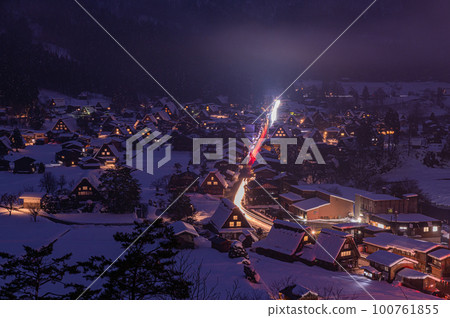 Winter Shirakawa Town 100761855