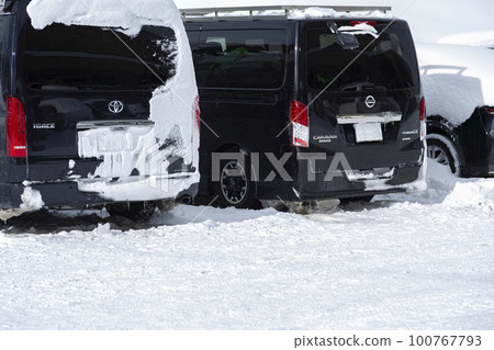 Snow country parking lot 100767793
