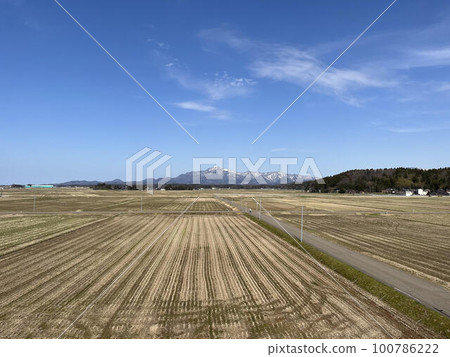 countryside 100786222