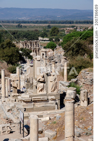 Ephesus Archaeological Site Cretia Street Outlook 100786689
