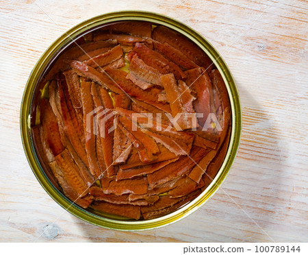 Traditional spanish canned food salted anchovy fillets in oil, nobody 100789144