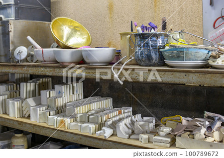 Pottery studio Pottery studio 100789672