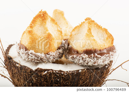 Coconut Macaroons Coconut Macaroons 100796489