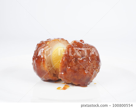 Meatballs with quail eggs 100800554