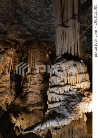 Dripstone column in the famous karst cave Dripstone column in the famous karst cave 100812300