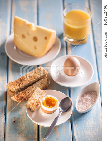 Boiled egg 100812406