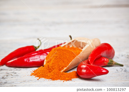 Pepper spice 100813297