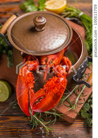 Lobster 100813709