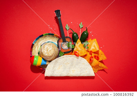 Concept of Mexico food on red background 100816392